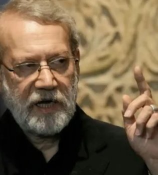 Ali Larijani Tramp siyosatini keskin tanqid qildi