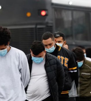 44 Uzbeks deported from the USA