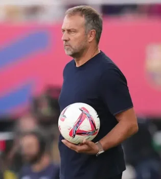 Flick's future in Barcelona may depend on Laporta