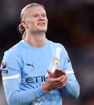 Эрлинг Холанд предпочитает остаться в Манчестер Сити