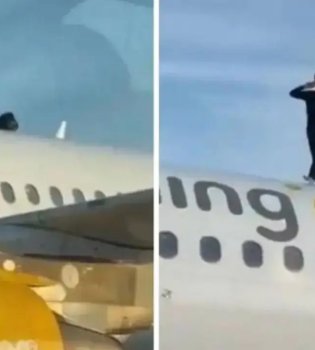 The man who climbed onto the roof of the airplane delayed the flight
