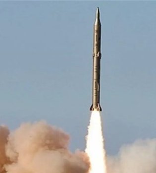 Eron tarixda birinchi marta Isroilga Sejjil raketasini otib yubordi