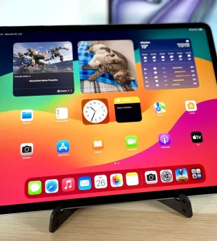 Toshkentdagi Malika savdo majmuasida iPad planshetlarining narxlari e'lon qilindi