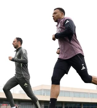 Mbappe jarohatiga qaramay mart oyi uchrashuvlarida maydonga tushadi