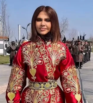 Ozoda Nursaidova qimmatbaho kiyimlar haqida o'z fikrini bildirgan