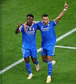 Mbappe: "Dance, Vini, and don't stop!"