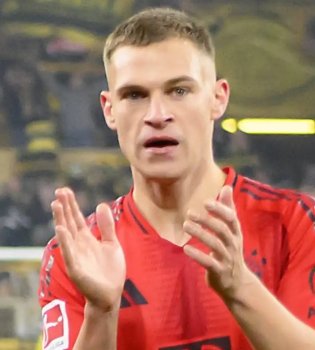 Kimmix: Staying at Bayern is preferable for Upamekano