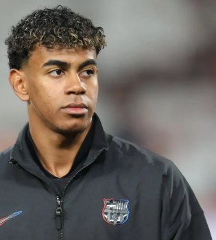 Ламин Ямаль пропустил тренировку из-за плохого самочувствия