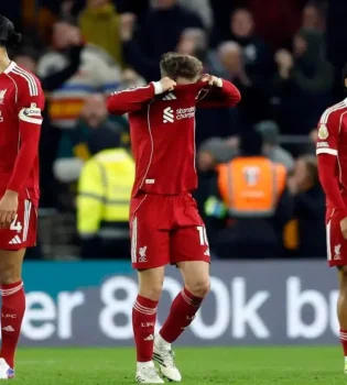 "Liverpul" autsayder "Vulverxempton"ga mag'lub bo'ldi