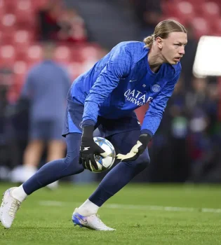 Safonov “PSJ”ning asosiy darvozaboni bo‘lishi mumkin