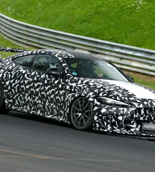 Mercedes-AMG yangi modelida sakkiz silindrli V8 dvigateliga qaytadi