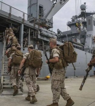 Pentagon Sending Additional Warships and Infantry to the Middle East