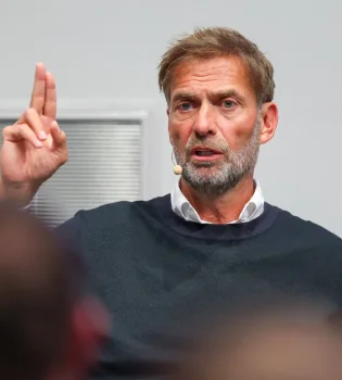 Klopp is creating a new league for young football players in Germany