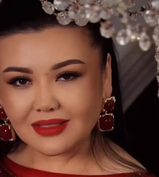 Malika Ravshanova qizlarga gulni sotmaslik haqida maslahat berdi