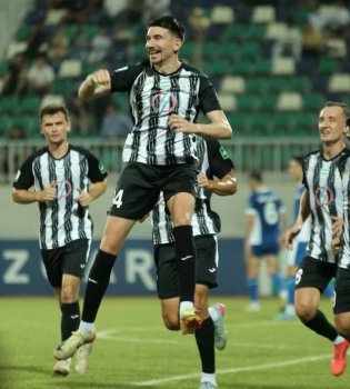 Lyupcho Doriev and Doston Hamdamov lead the Super League scoring race
