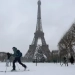 Heavy snow in Europe seriously affected transportation