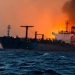 Hurmuz bo'g'ozida supertanker minalarga duch kelib portladi