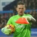 Jordan Pickford signs a new contract with Everton