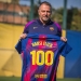 Flik celebrates his 100th game at Barcelona