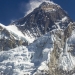 Everest cho'qqisida bir kunda rekord darajadagi alpinistlar to'plandi