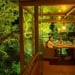 A restaurant with airplane cabins has opened in the Monteverde forest