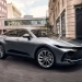 Toyota Crown oilasini restaylib yangilamoqda
