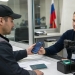 Rossiyada migrantlar uchun maxsus telefonlar haqidagi xabarlar rad etildi