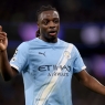 Jeremi Doku "Manchester Siti" safida dunyoning eng kuchli futbolchisi bo'lmoqchi