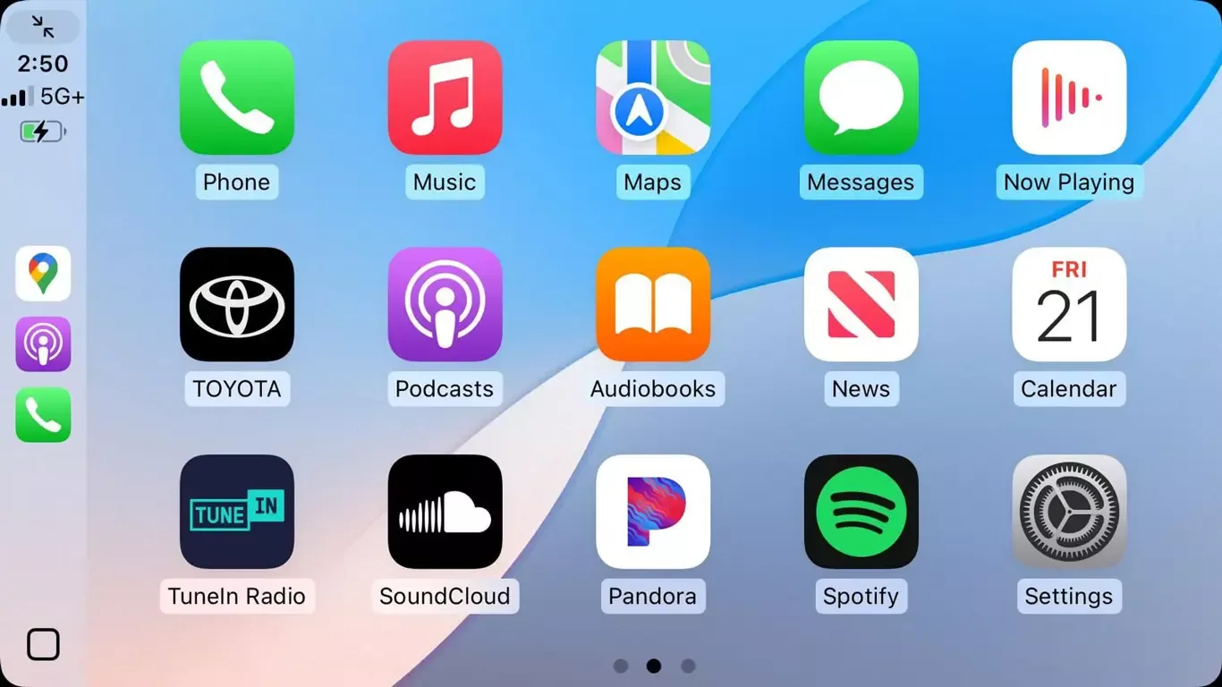 iOS 18.4 beta CarPlay interface improved