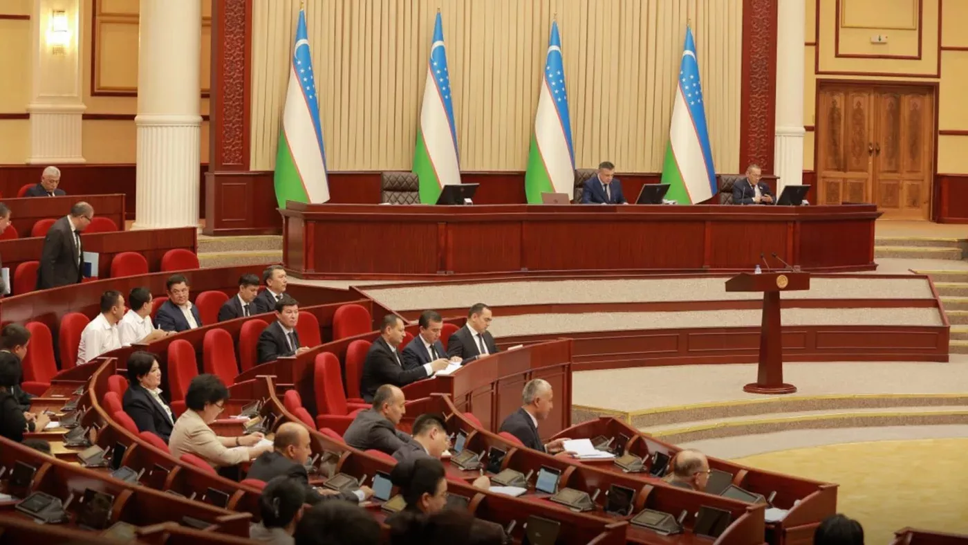 What legislative documents were adopted in the Legislative Chamber of the Oliy Majlis?