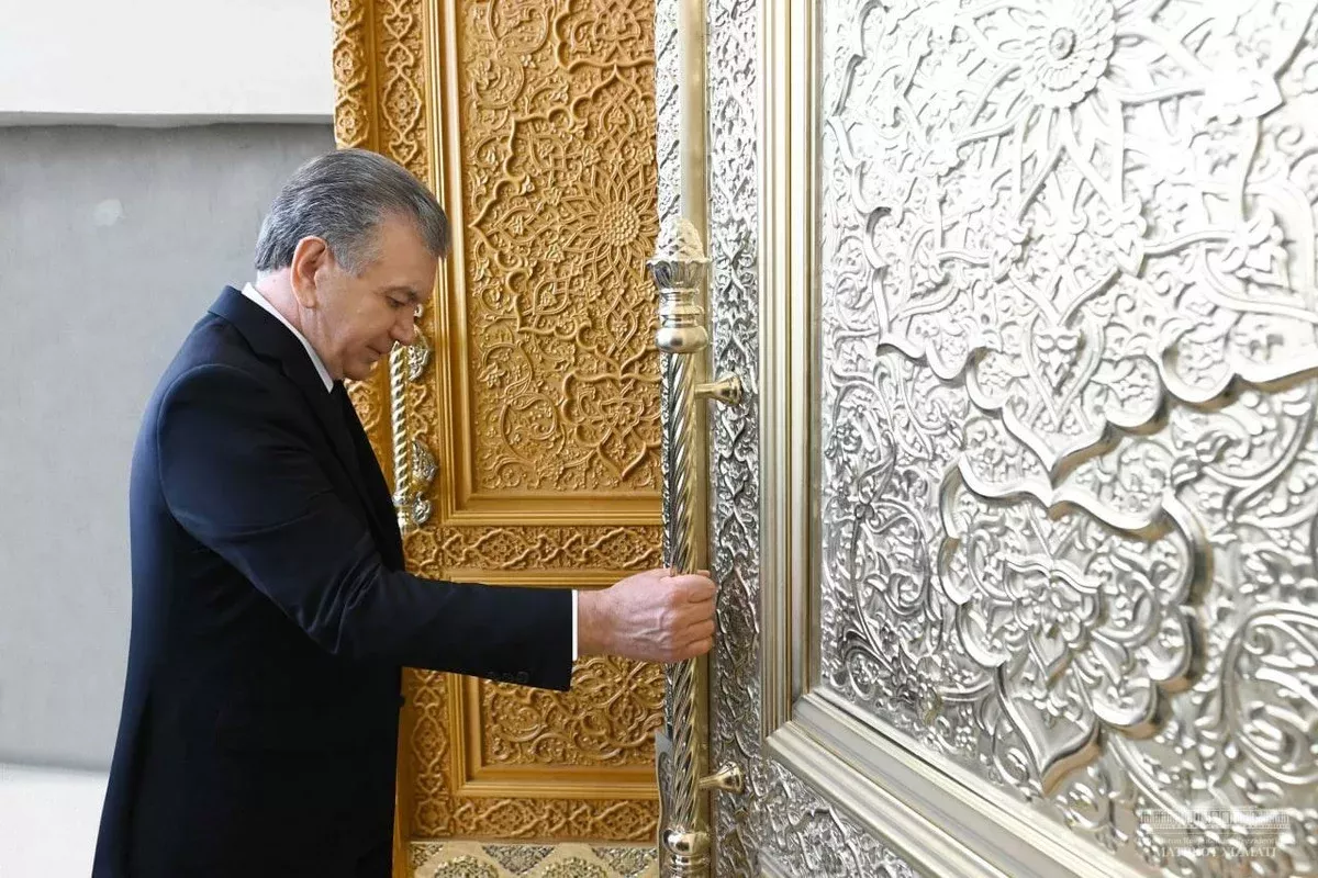 President Shavkat Mirziyoyev got acquainted with the work at the Center of Islamic Civilization