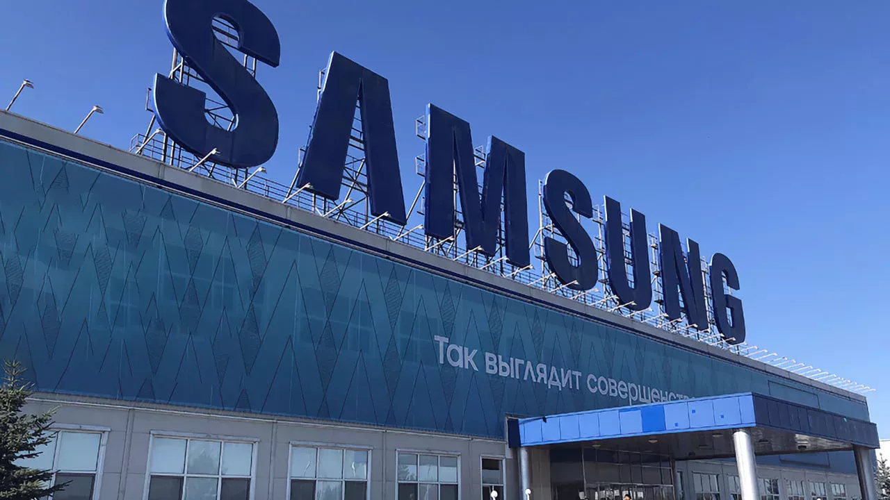 Samsung kemasozlik zavodi o‘zbekistonliklarni ishga taklif qilmoqda