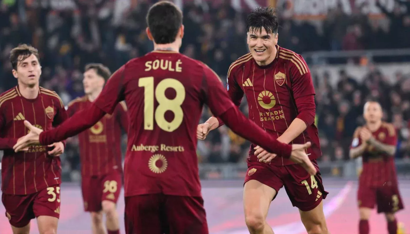 Shomurodov is supported by the legendary footballers of 'Roma'