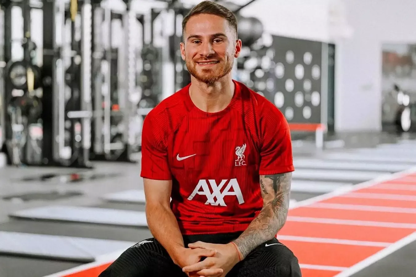 APLda aprel oyining eng yaxshi futbolchisi aniqlandi