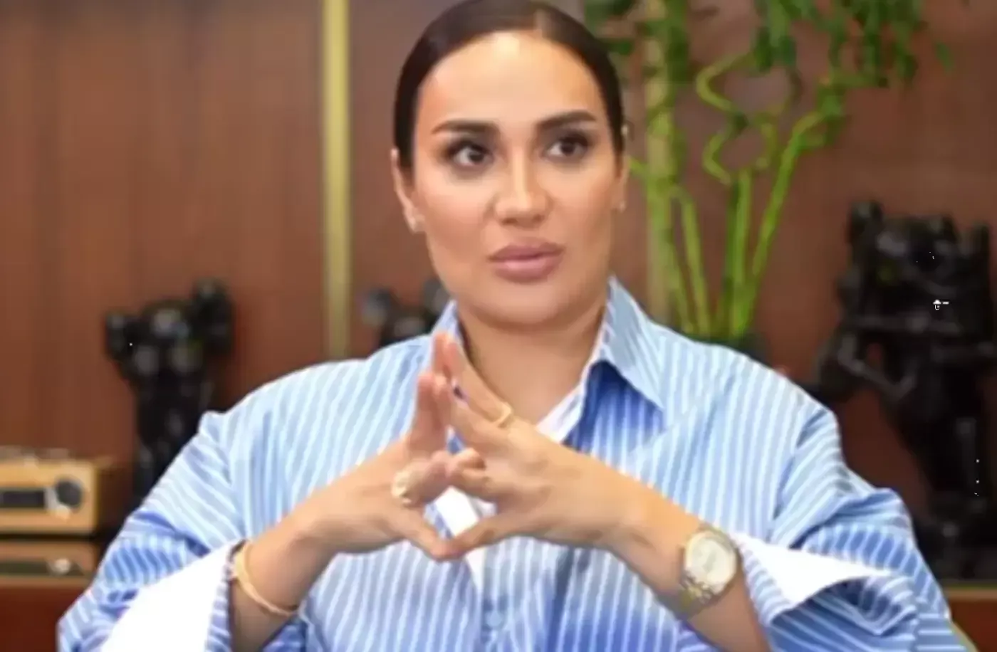Munisa Rizayeva o‘z xodimlarining maoshi sirini oshkor qildi: qo‘l ostidagilar qancha maosh oladi?