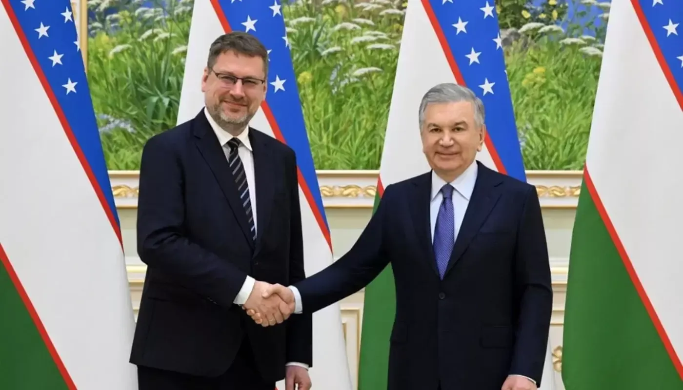 Prezident YEI vakili va "Gazprom neft" raisini qabul qildi