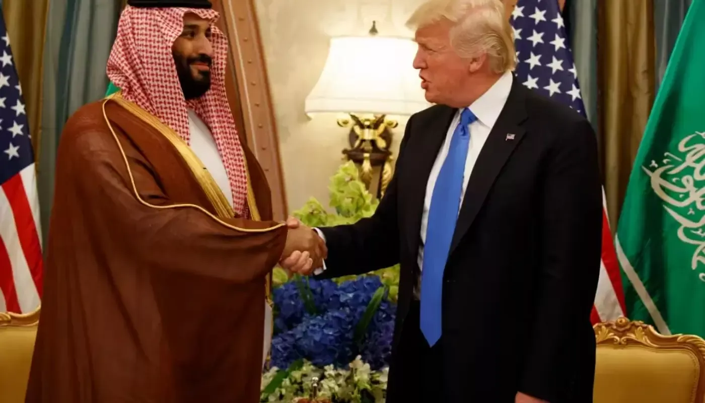Какие важные соглашения были достигнуты во время визита Трампа в Саудовскую Аравию?