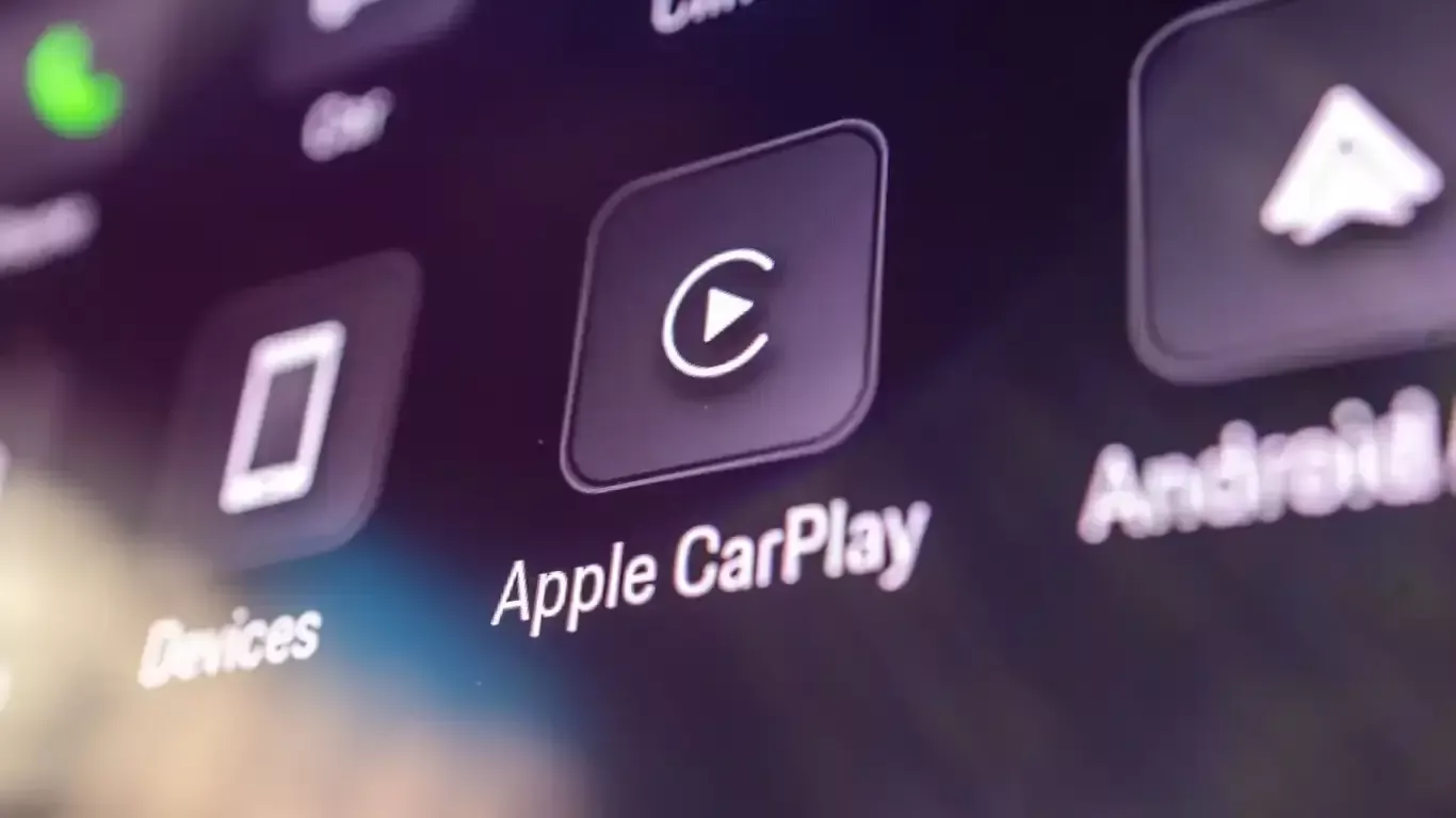 The updated CarPlay resembles Android Auto