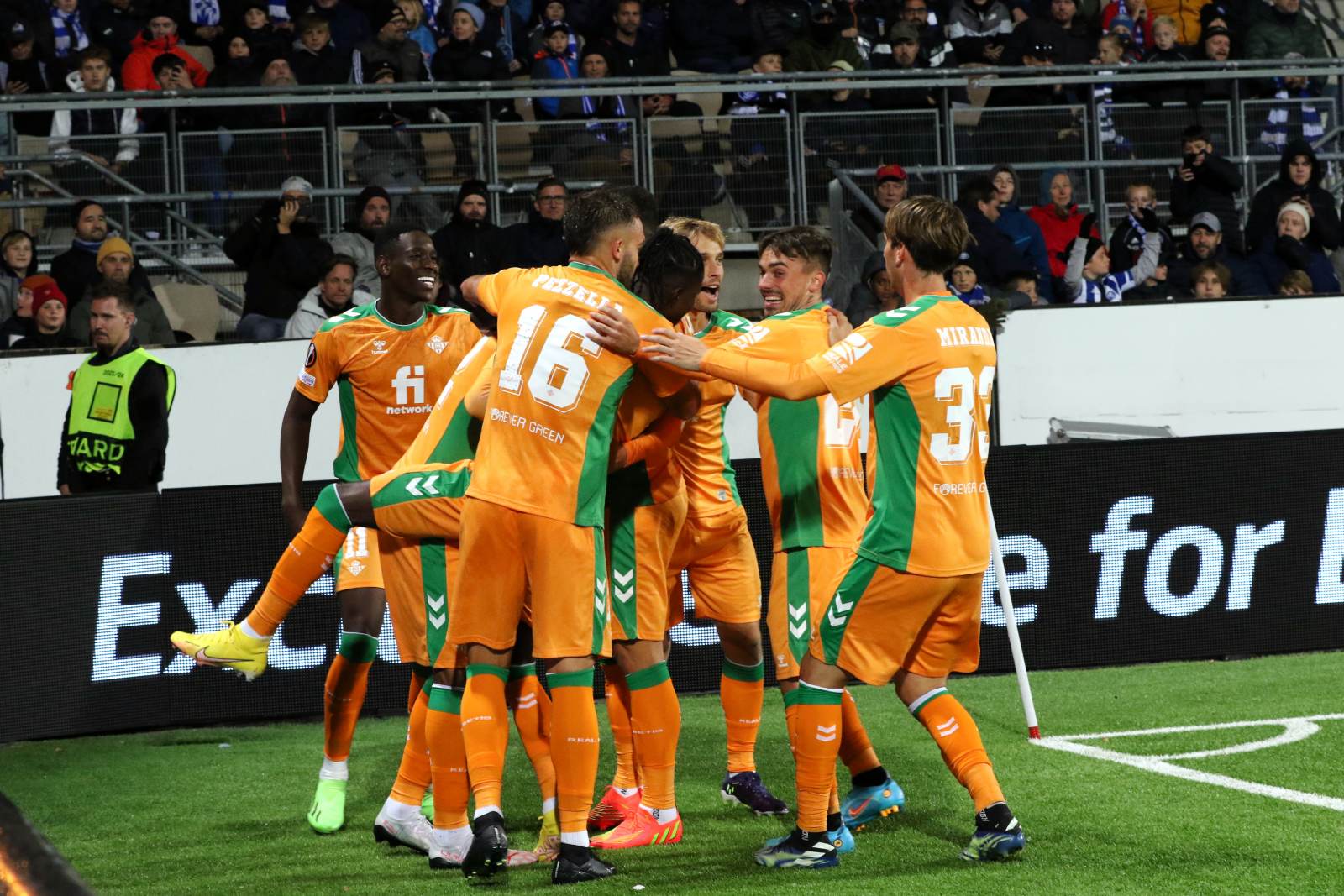 Betis Nottingham Forest futbolchisini sotib olmoqchi