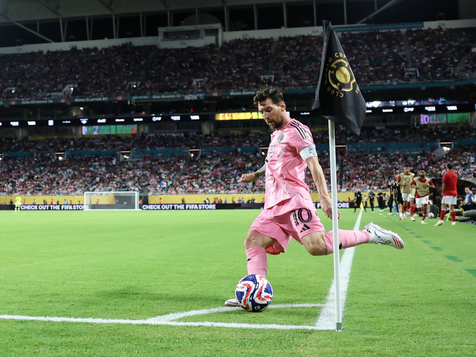 Brad Pitt shared warm thoughts about Messi