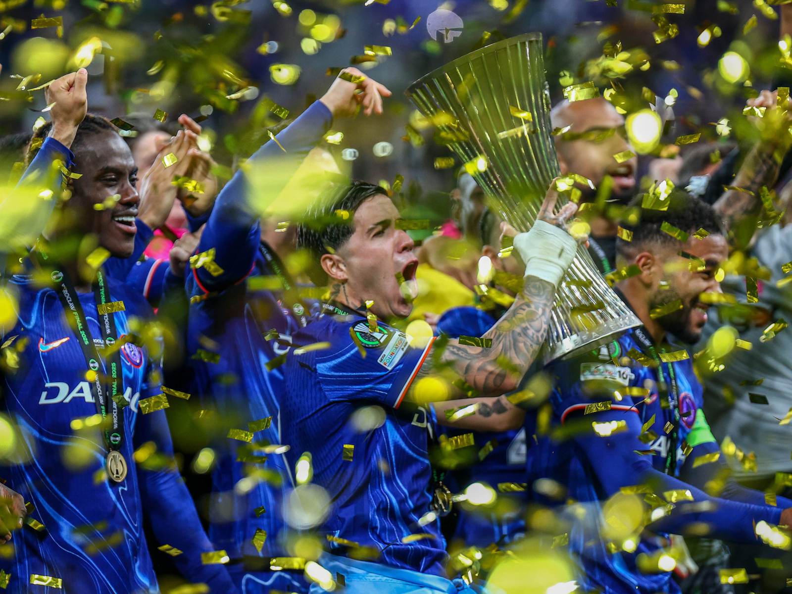 Benfica and Chelsea in the World Championship Round of 16