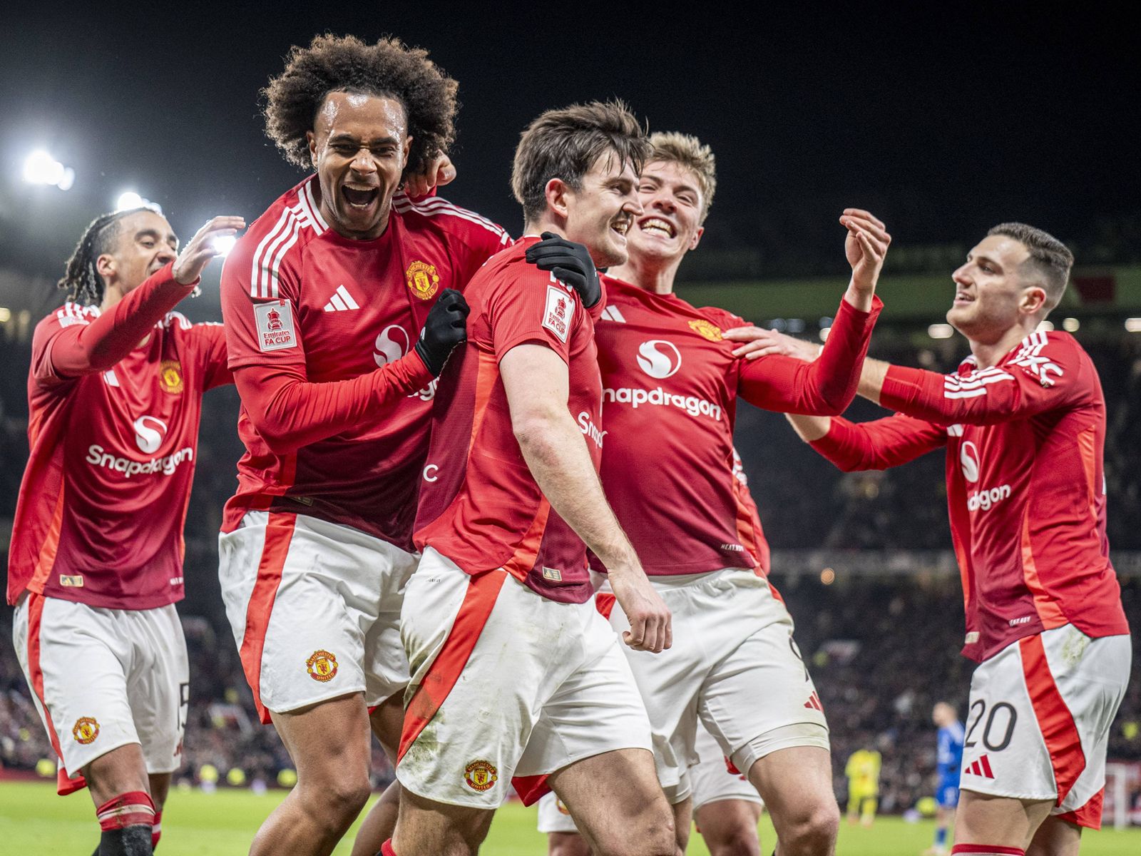 Brian Mbeumo is close to moving to Manchester United