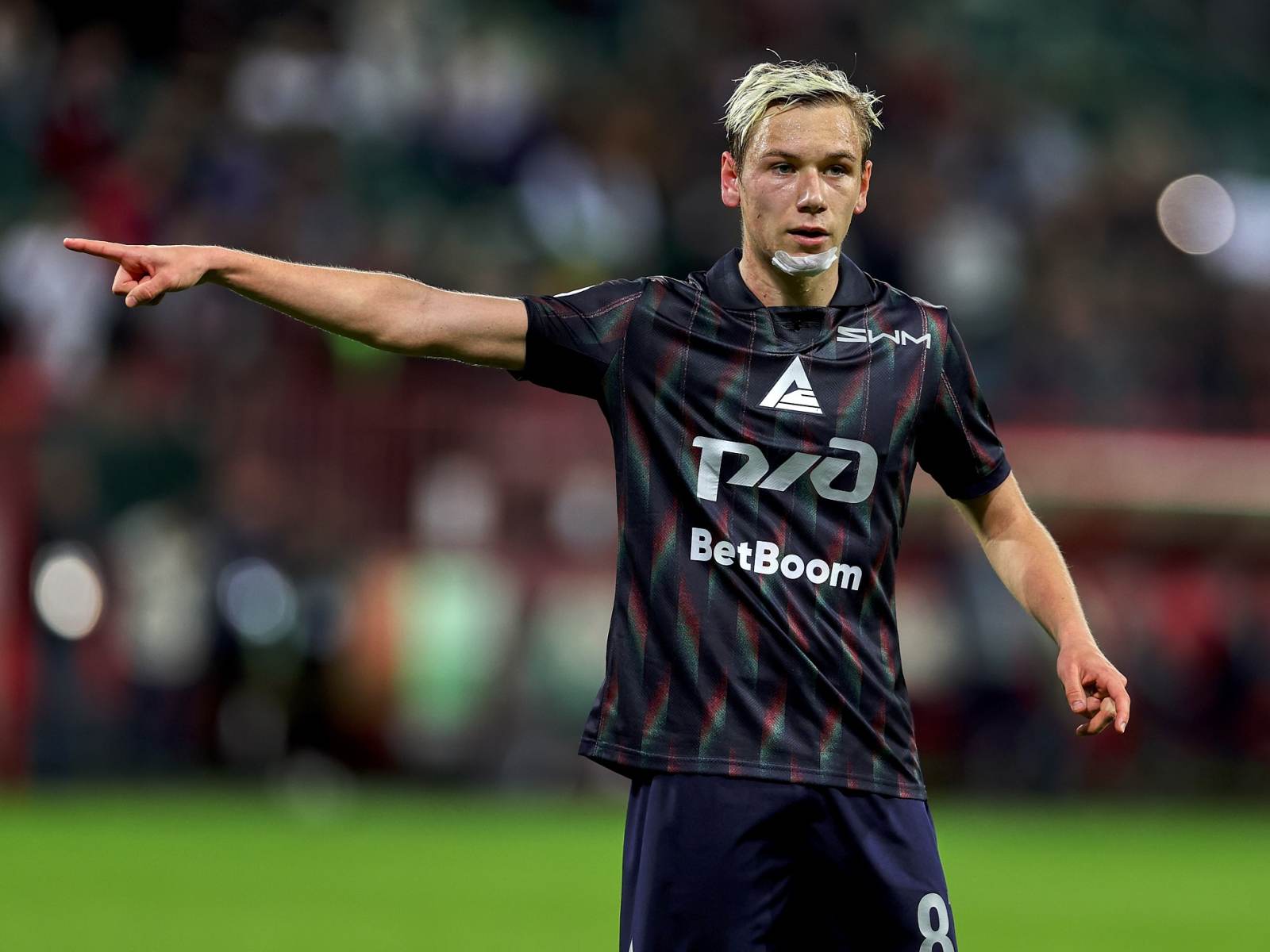 Three Russian football players may move to Europe