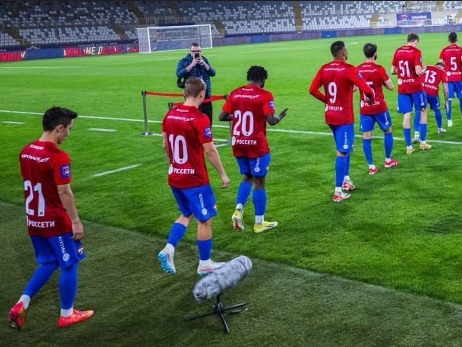 It has been confirmed that two goalkeepers are leaving CSKA