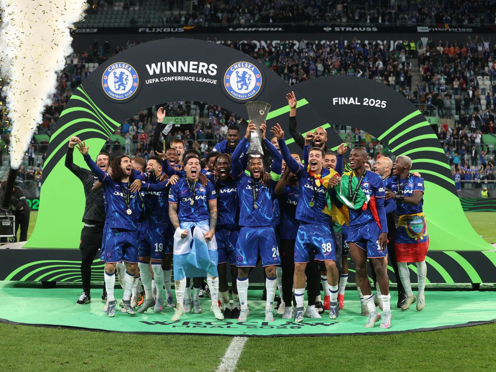 Chelsea команда победит над Benfica — мнение Мора
