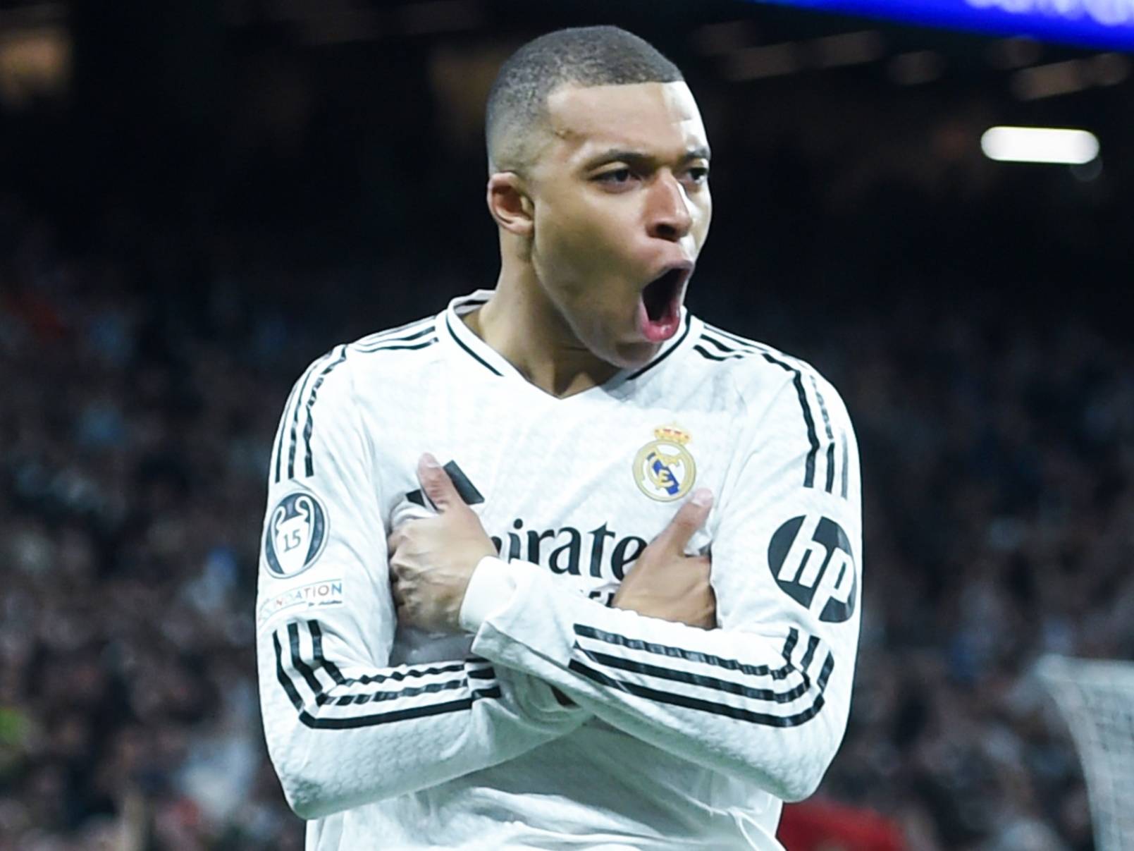 Mbappe in the Real squad against Juventus on the field