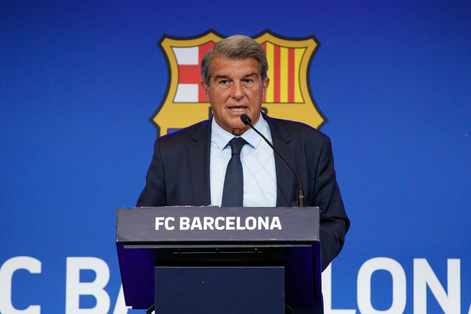 Laporta: The contract with De Jong will be extended in the coming days
