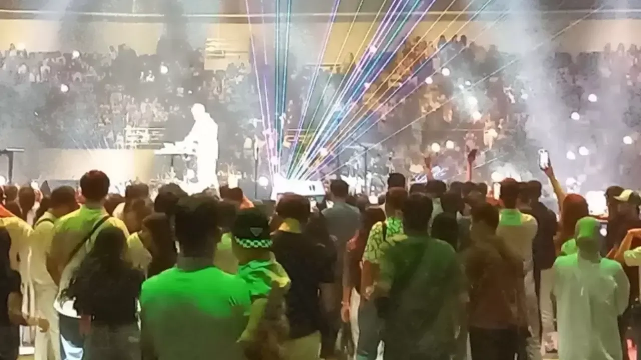 «Filarmoniya shou»da bitiruvchilar uchun haqiqiy musiqiy tantana bo‘ldi