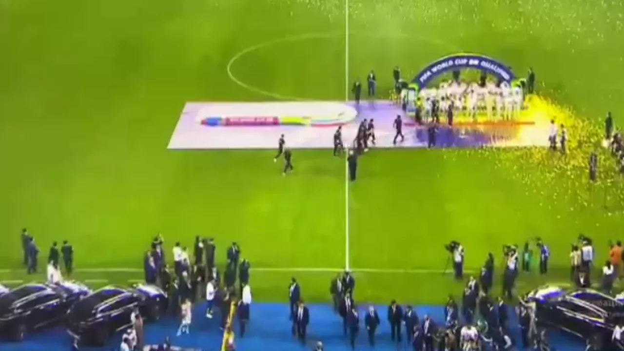 Mirziyoyev terma jamoa a’zolarini “O‘zbekiston iftixori” unvoni bilan taqdirladi! (video)