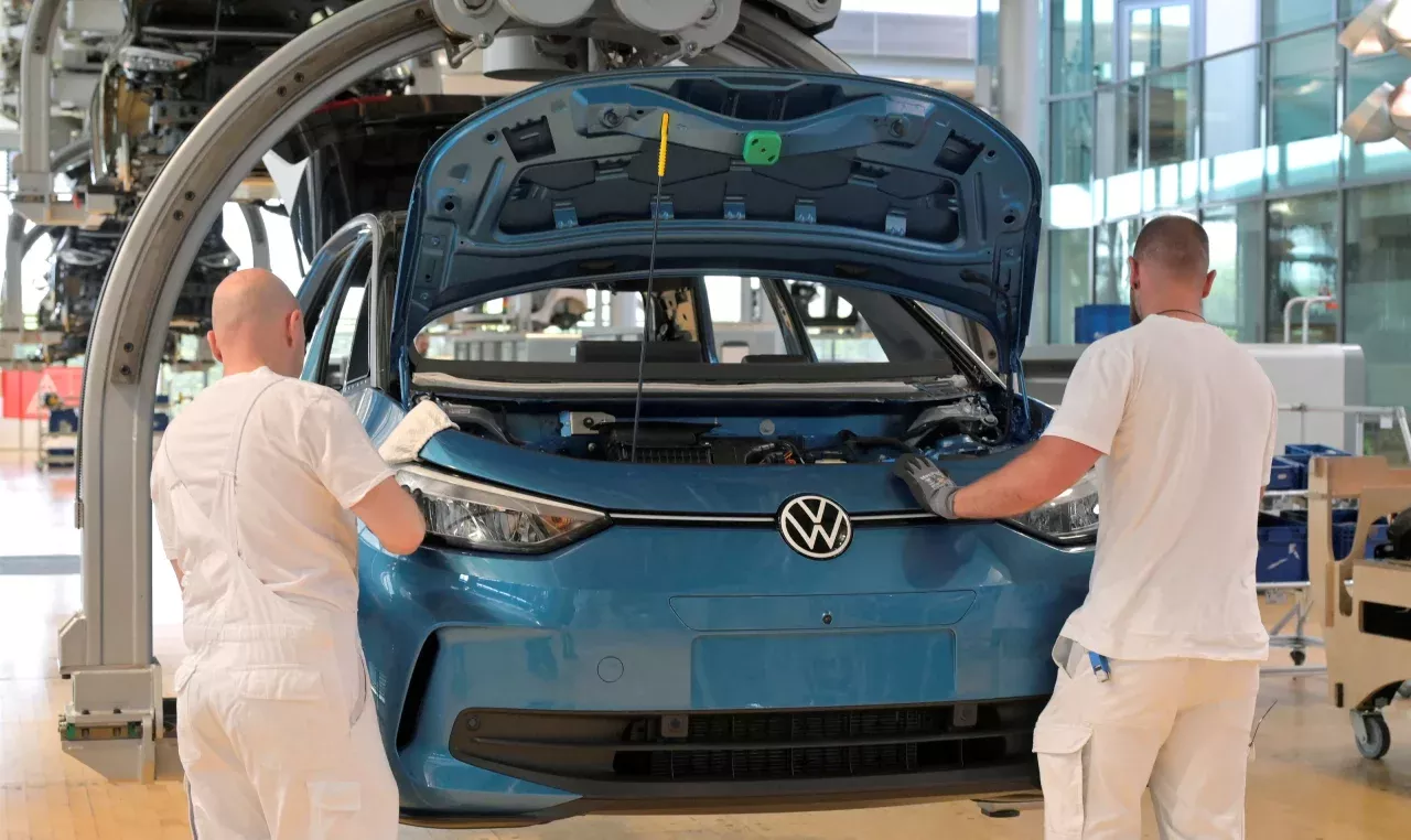 Volkswagen Germaniyada 20 ming ishchini ishdan bo‘shatadi